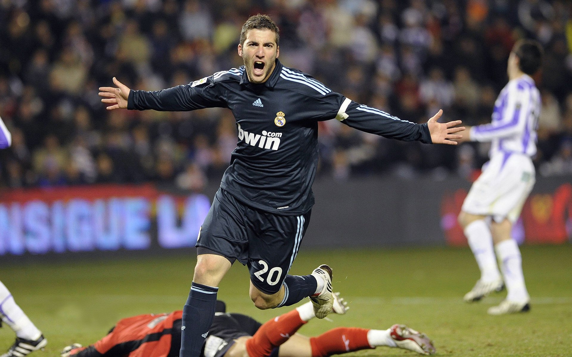 _庆典盛事：网球百年历史经典时刻回顾_，网球十大经典比赛